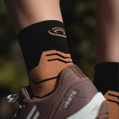 TREK GR MID "LYOCELL" SOCKS Black/Brow