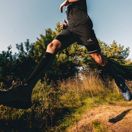 Calze Trail Ultra a compressione nero/grigio