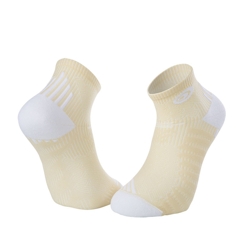 RUN ELITE cream-white ankle socks