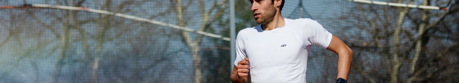 Sportswear with muscle support